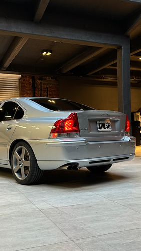 Volvo S60 2.5 R 300hp Mt
