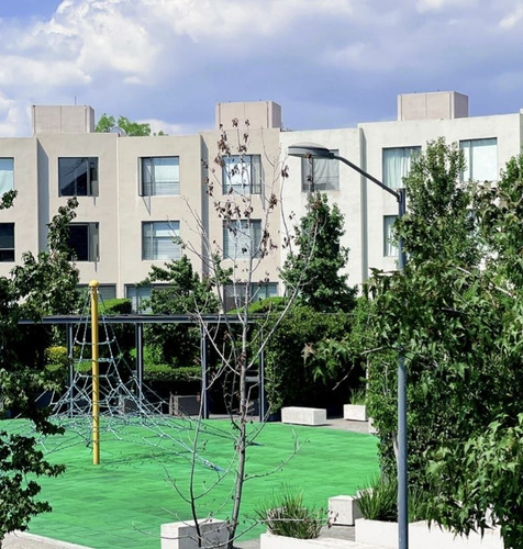 Venta De Residencia En Reseva De Los Jinetes