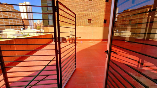 Imagen 8 de 27 de Nueva Córdoba- Alquiler-con Terraza Propia- Semipiso 3 Dorm- De Categoría- A Media Cuadra De Av. Yrigoyen