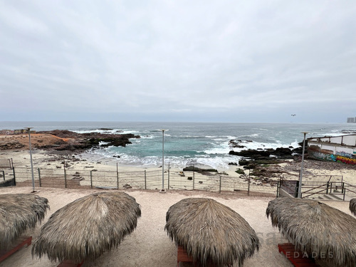 ¡vive Como En Vacaciones Todo El Año! 2d+2b Patio Y Playa