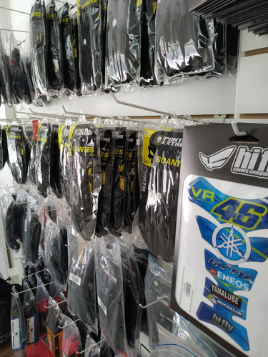Venta Fondo De Comercio Local Cascos, Indumentaria Y Accesorios Para Motos - Nuñez