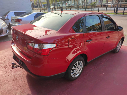 Imagem 5 de 9 de Fiat Grand Siena 1.0 Evo Flex Attractive Manual