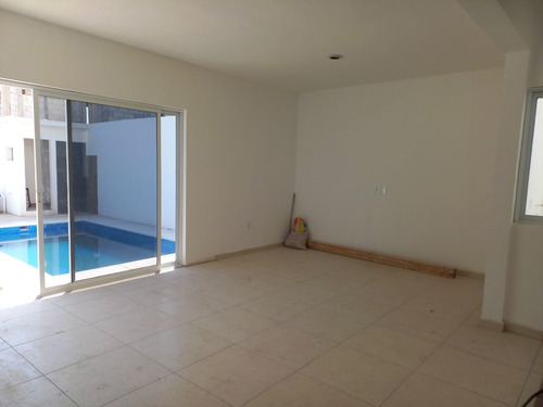 Vendo En Preventa Casa En Cuautla Morelos Con Alberca 4 Rec.