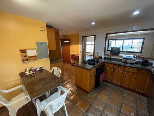 Imagen 5 de 16 de Vendo Casa 430m2 5h/5b/4p Oripoto