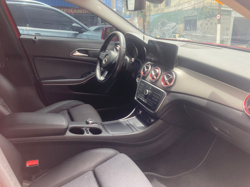 Mercedes-Benz Classe GLA 1.6 Style Turbo Flex 5p