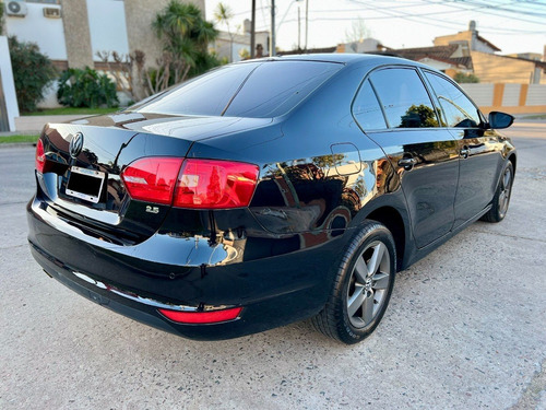 Imagen 4 de 15 de Volkswagen Vento 2.5 Luxury Cuero Full Mt (no 2012, No 2013)