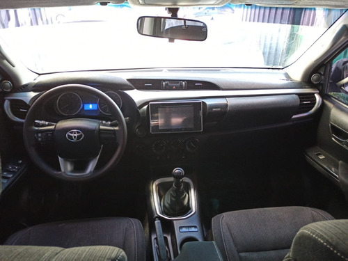 Imagen 3 de 6 de Toyota 2018 Hilux L/16 2.8 Dc 4x4 Tdi Sr