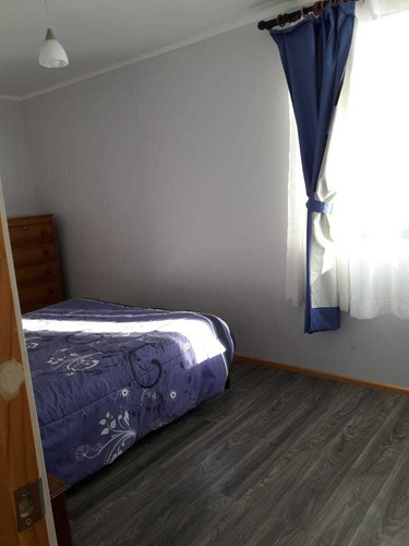 Casa De 2 Pisos A 50 Metros De La Playa Totalmente Equipada.