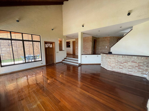 Imagen 9 de 16 de Vendo Casa 430m2 5h/5b/4p Oripoto