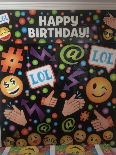 Escena Emoji Cumpleaños Usado Como Nuevo 1 Solo Uso