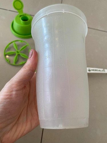 Vaso Batidor Con Cuchara Medidora (6h) Verde Grande (Usado)