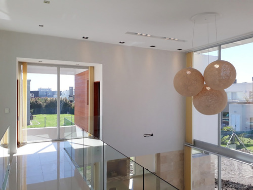 Arquitectos, Proyecto Y Construcción De Casas Llave En Mano