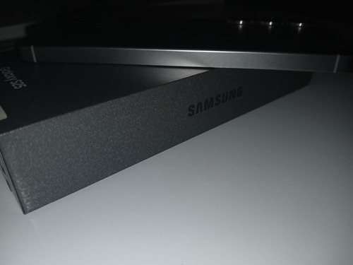 Celular Samsung Galaxy S25 Prácticamente Nuevo (2 Meses De Uso)