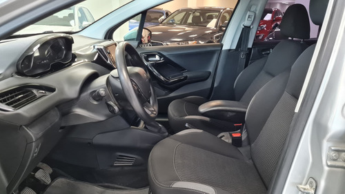 Peugeot 208 1.2 2017 Impecable Estado!!! ((gl Motors))