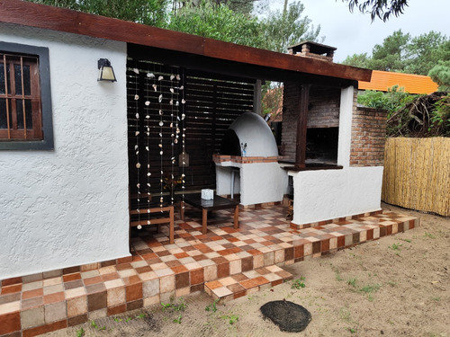 Alquilo Hermosa Casa Con Piscina Climatizada