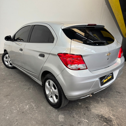 Chevrolet Onix ONIX HATCH JOY 1.0 8V FLEX 5P MEC.