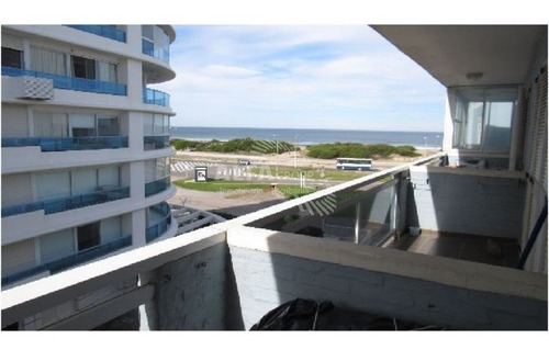 Playa Brava, 2 Ambientes, Balcon Con Vista.-ref:1551