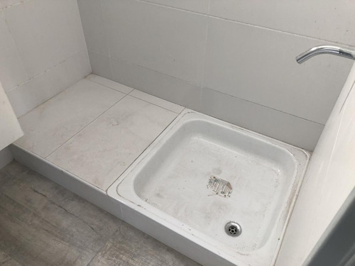 Imagen 6 de 9 de Departamento En Moron Monoambiente Con Cochera Y Baulera- A Estrenar