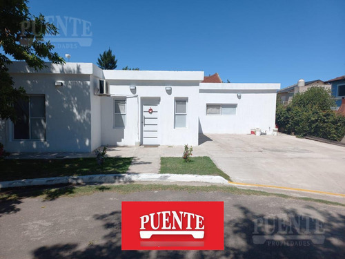 Casa - Canning (ezeiza) - Ezeiza - Barrio Jorge Newbery - Barrios Cerrado - Apto Credito Hipotecario