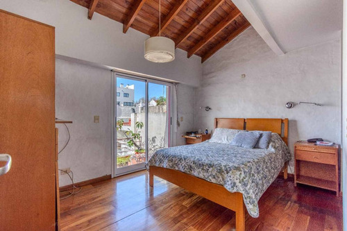 Venta Casa 5 Ambientes Cochera Pileta Parrilla Mas