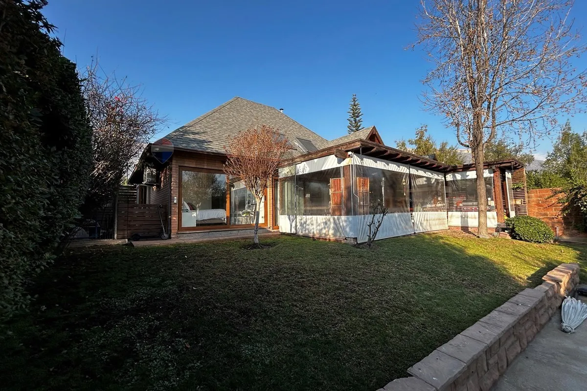 Imagen 3 de 20 de Casa Las Pircas | 5d + 4b + Piscina Y Quincho
