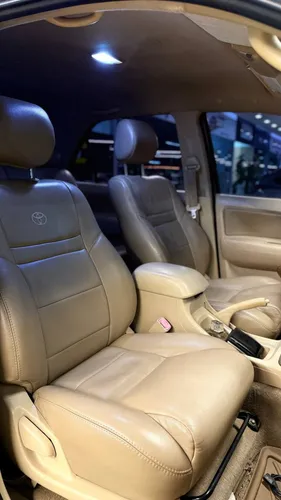 Toyota Fortuner 4.0 Sr5