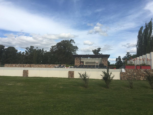 Imagen 27 de 30 de Alquiler Temporario Departamento 4 Amb -180mts2- La Reserva Cardales- Galeria Al Campo De Golf