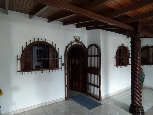 Imagen 27 de 30 de Comoda Y Amplia Casa Urbanizacion La Mantuana Turmero Estado Aragua