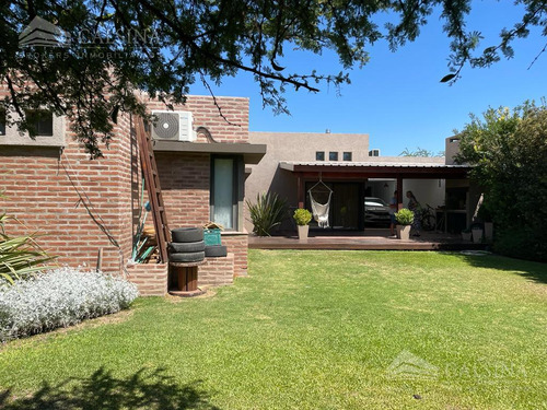 Casa En Venta Villa Catalina E53