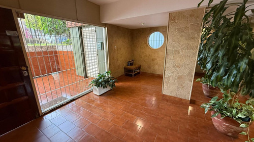 Departamento 3 Amb Con Cochera Y Balcón Al Frente