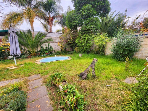 Casa En Venta De 5 Dormitorios En Ñuñoa