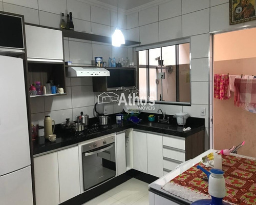 Imagem 14 de 17 de Sobrado - Casa 1 - 139,00m² Com - 3 Dormts. (sendo 2 Dormts. Planejados) E (1 Closet), 2 Wcs. Sociais, Sala, Cozinha Planejada, A.s., 2 Vagas De Garagens. Casa 2 - 65m² - Com 2 Dor - Sb00708 - 702833