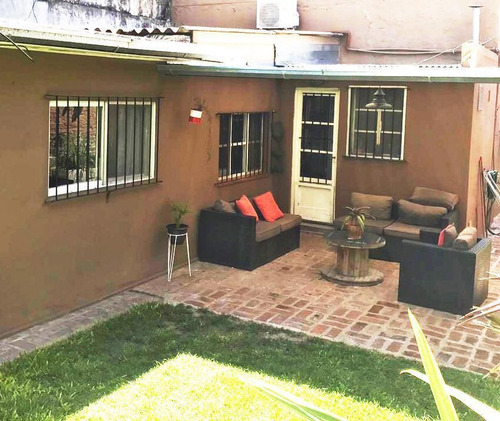 Imagen 12 de 13 de Casa Con Jardin Y Pileta - Bella Vista
