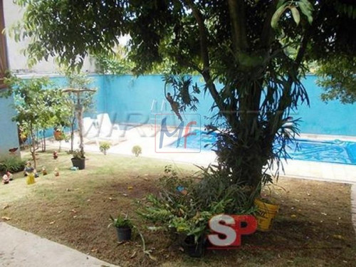 Imagem 3 de 7 de Id 5646 - Duas Casas No Mesmo Terreno Com 8 Vgs, Piscina, Churrasqueira Santana - 5646