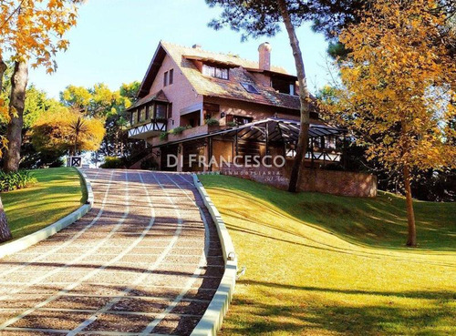Venta - Casa De 7 Ambientes En Pinamar - Enorme Y Exclusiva