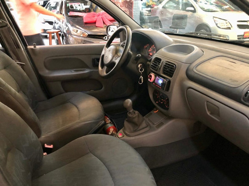 Clio* Rl* 1.0 2001