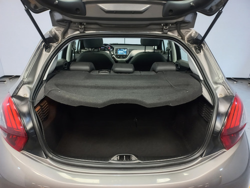 Peugeot 208 1.6 Feline