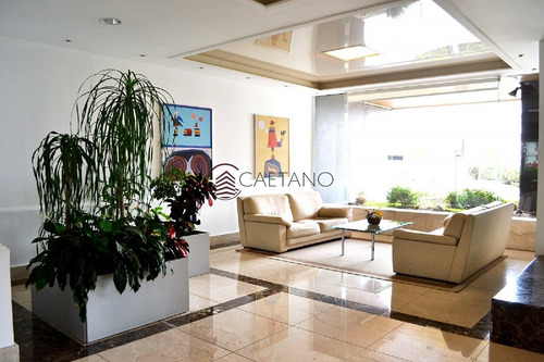 Apartamento En Mansa 3 Dormitorios Con Terraza-ref:1562
