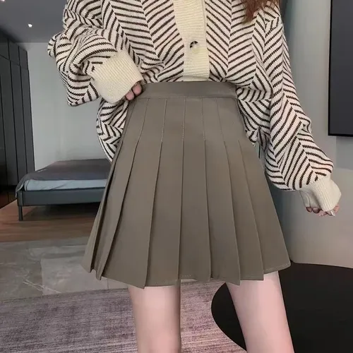 . Elegante De Falda Plisada A Color Sólido Tableada Con