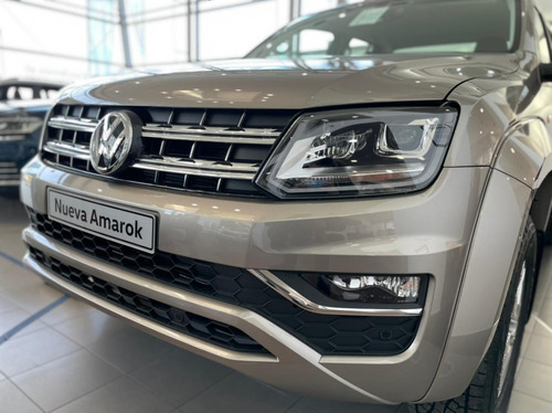 Imagen 3 de 25 de Volkswagen Amarok Highline 4x2 At 180cv - Brian Avalos