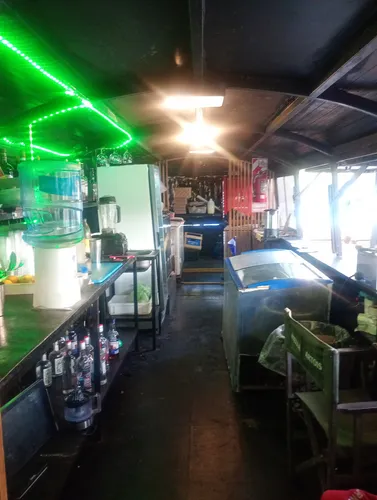 Vendo Food Truck Bus Mercedes Estante Y Mesadas