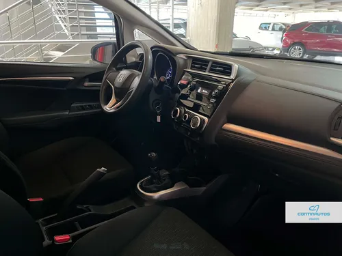 Honda Fit 1.5 LX 6MT HB