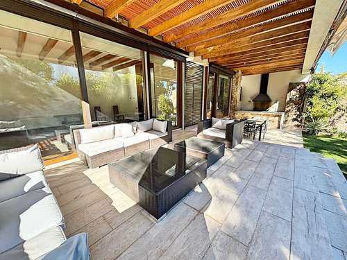 Lo Barnechea // Hermosa Casa En Condominio (101550)