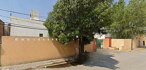 Pensamientos 100, San Pablo De Las Salinas, Tultitlán, Edo. De México. Rr*