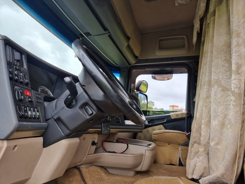 Imagem 3 de 15 de Scania R 440 8x2 Streamline Ano 2014/2014 Km 447.902