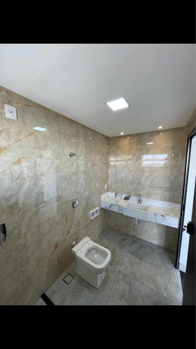 Casa De 3 Quartos Com Piscina, Residencial Porto Seguro