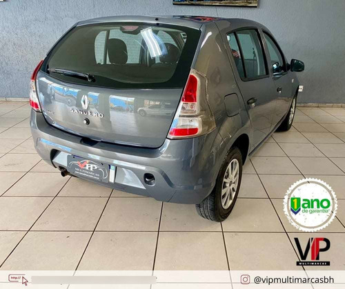 Imagem 4 de 10 de Renault Sandero Expression Hi-flex 1.0 16v 5p Flex 2014