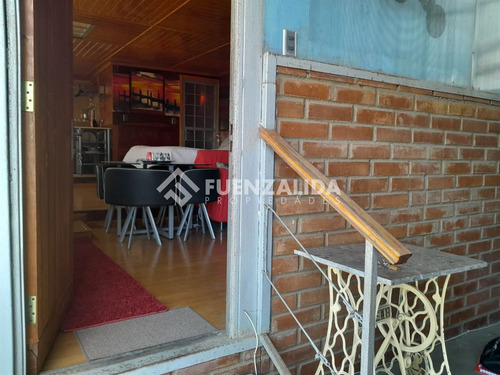 Casa En Venta Con 3 Departamentos Y Un Loft En Valparaíso