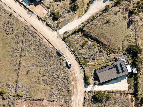 Casa En Venta En Pichilemu, Con Gran Vista Al Mar