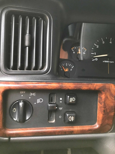 Imagen 9 de 19 de Jeep Grand Cherokee 1997 5.2 V8 Limited